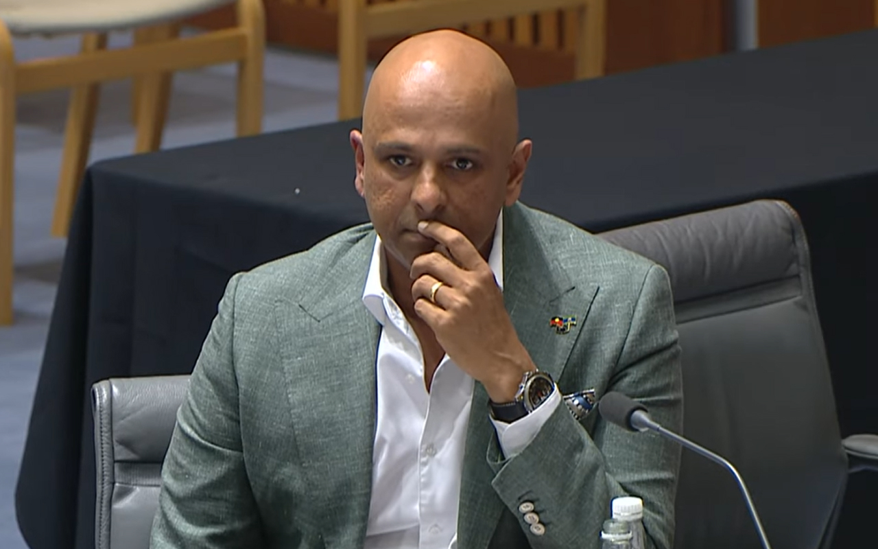 NoticerNews's tweet card. Australia's controversial Race Discrimination Commissioner has confirmed that he believes White people cannot experience racism during Senate questioning.
