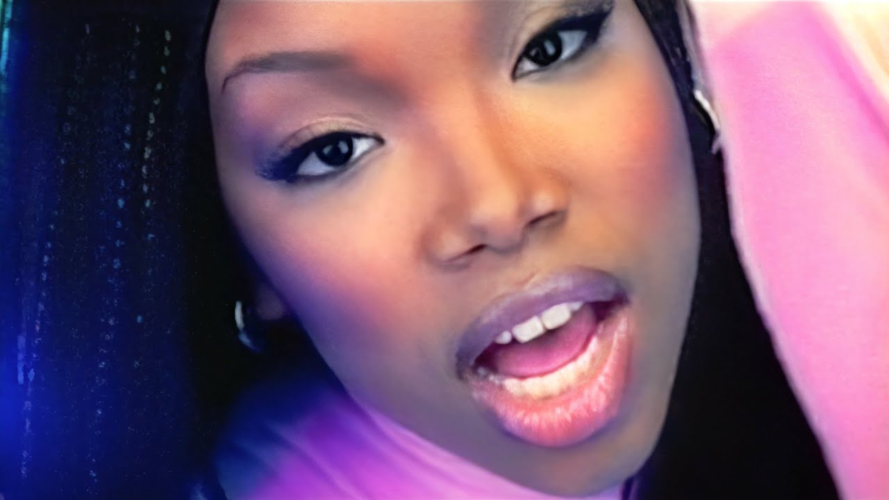 dscvhngr's tweet card. Brandy - Sittin' Up in My Room (Official Video)