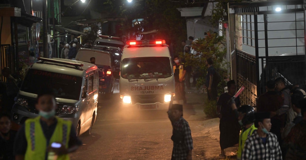 NST_Online's tweet card. SIDOARJO, Indonesia: Rescuers pulled five survivors from a collapsed school in Indonesia on Wednesday as frantic parents demanded searchers speed up efforts to find dozens of children believed still...