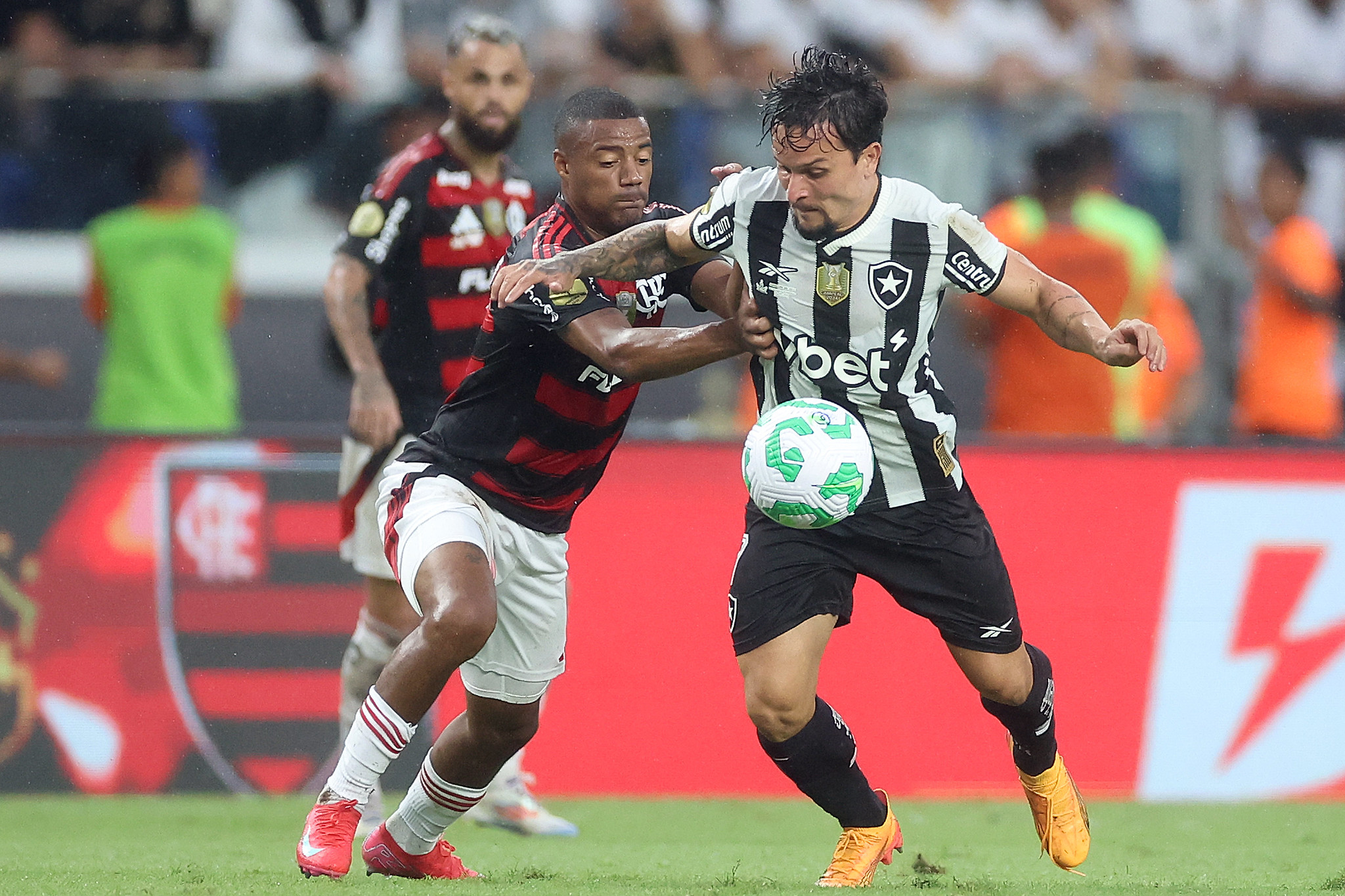 fogonarede's tweet card. Comentarista do Grupo Globo, Júnior projetou o clássico entre Botafogo e Flamengo, na próxima quarta, 15, no Estádio Nilton Santos...