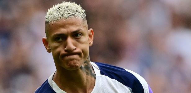 CLMerlo's tweet card. O Orlando City fez uma sondagem para demonstrar interesse na contratação do atacante brasileiro Richarlison, do Tottenham, pensando em uma futura negociação. A informação foi publicada inicialmente...