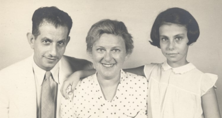 girlprogrammer's tweet card. The fees could rise nearly 500 percent for files documenting the arrival of millions of immigrants to the U.S. between the late 19th and mid 20th centuries
