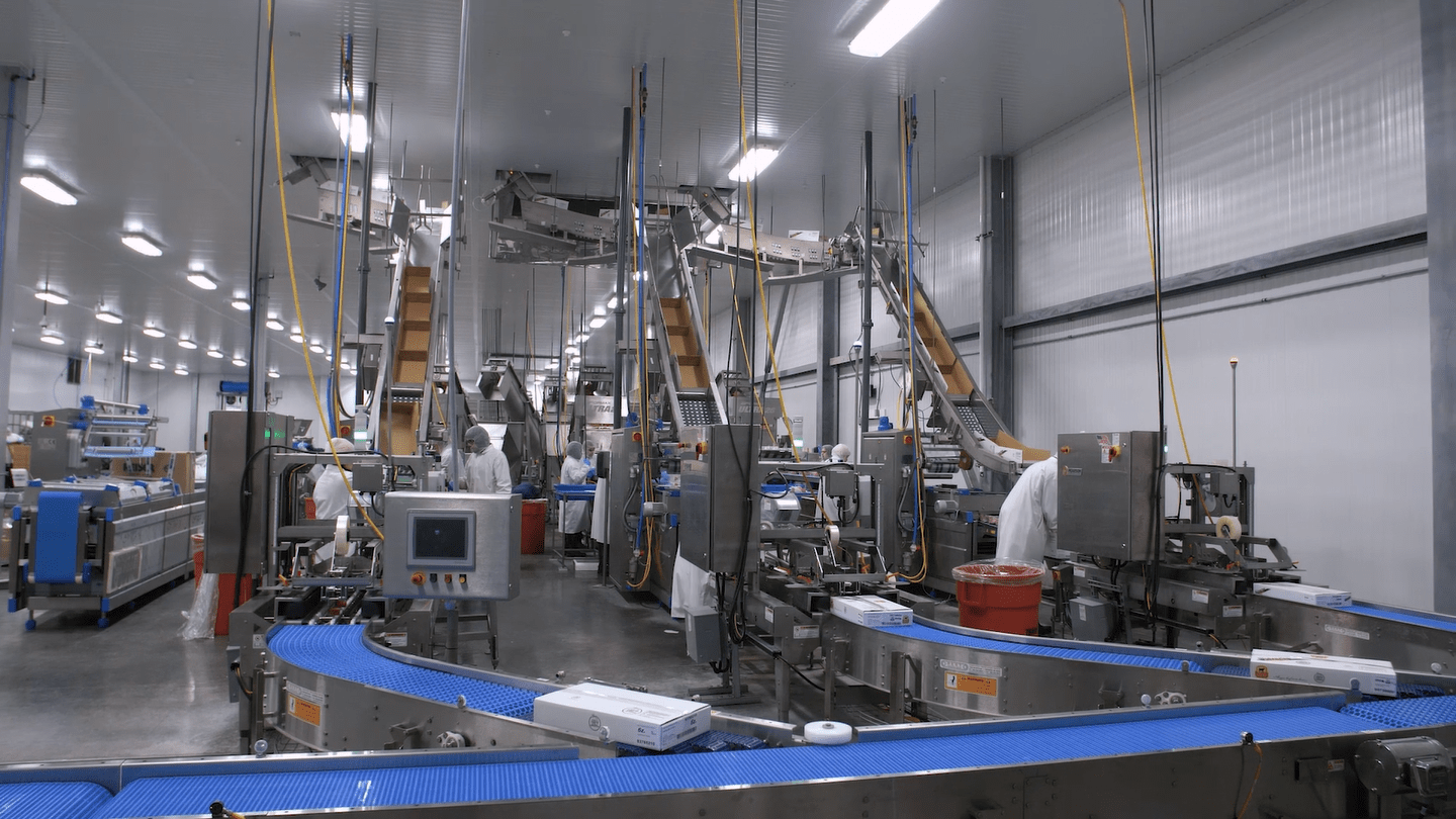 appliedmfgtech's tweet card. Environmental Challenges include ambient temperature, humidity, facility structural design, industry regulations, and air quality.
