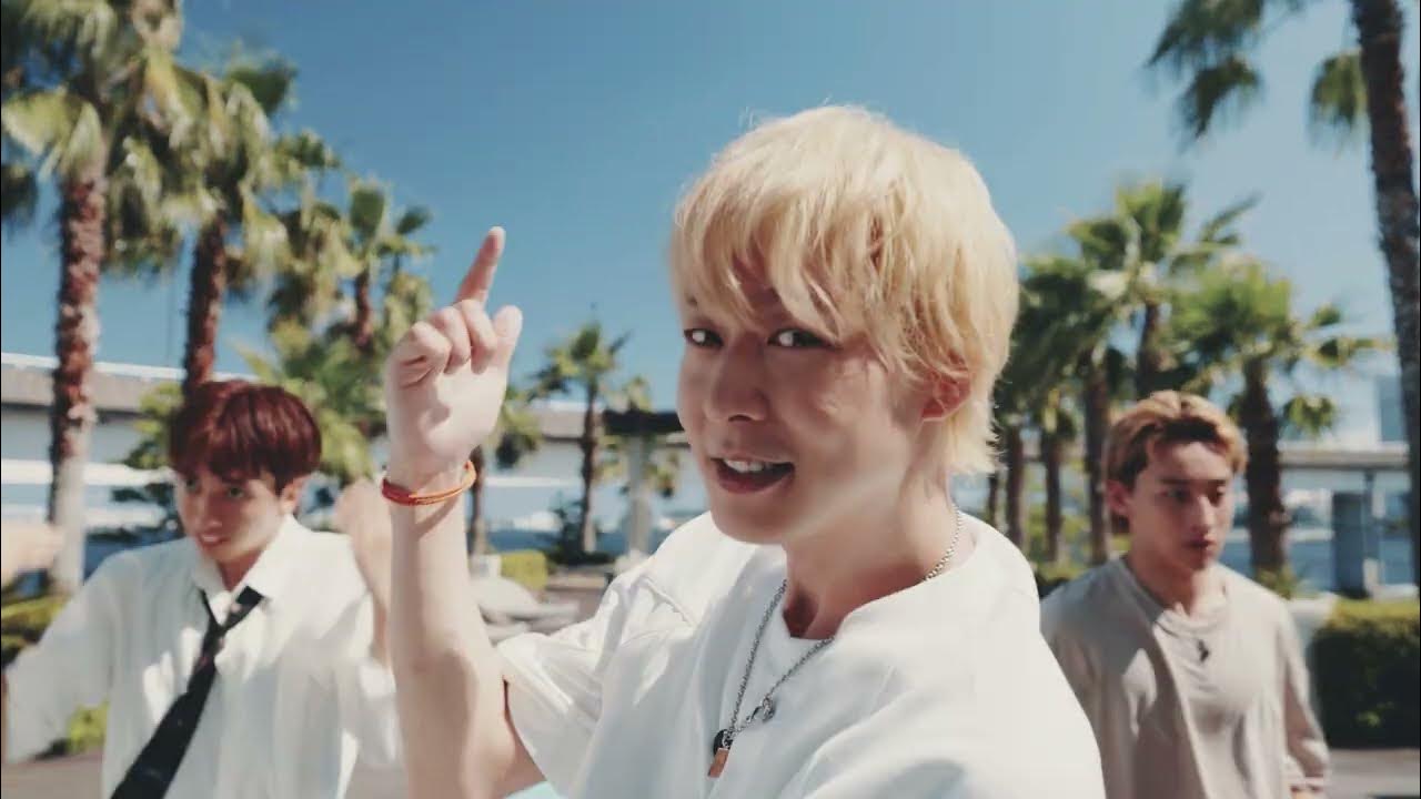 himawarisora64's tweet card. PARK YUCHUN「MOON」Music Video(4K)