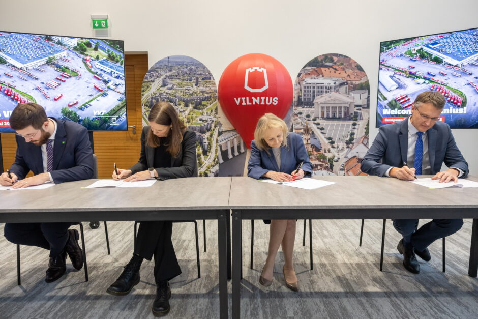 nib's tweet card. NIB and the European Bank for Reconstruction and Development (EBRD) are supporting the roll-out of greener public transport in the city of Vilnius by lending EUR 40 million each to Vilniaus Viešasis…