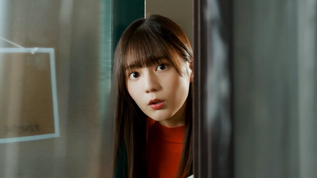 2008panku_0's tweet card. 日向坂46・小坂菜緒、関西弁で可愛すぎるツッコミ！　関西電力新TV-CM『阿部教授の冬支度』篇、『教授 冬の電力を考える』篇