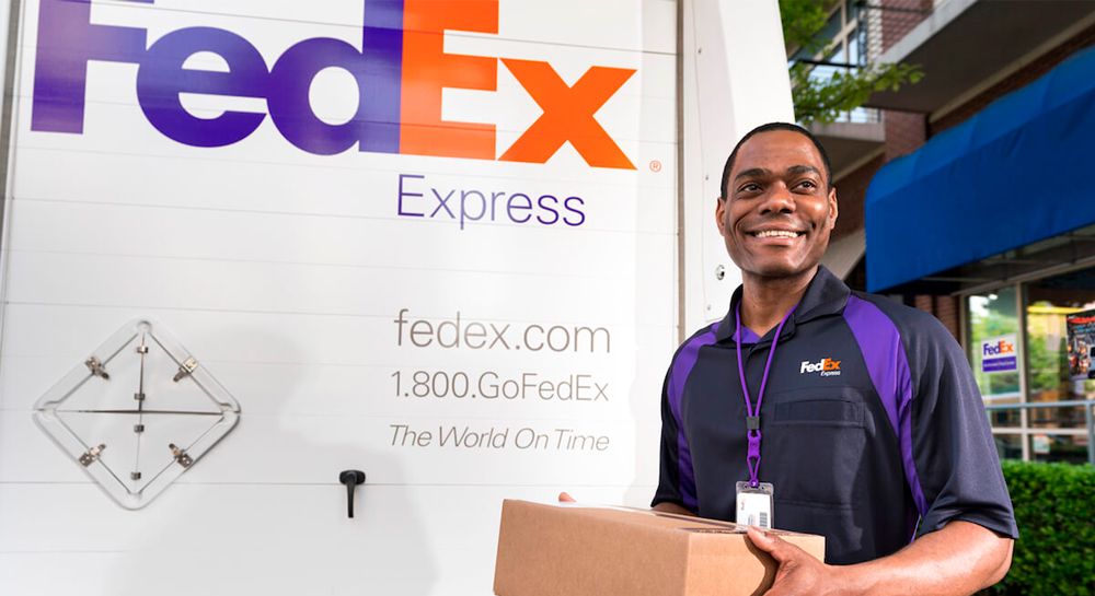 FlexyJob's tweet card. FedEx Canada is hiring a Seasonal Part-Time Cargo Handler (Non-Driver) for its Mississauga facility at 2190 Derry Road East. This is a warehouse-based role focused on the efficient loading, unloadi...