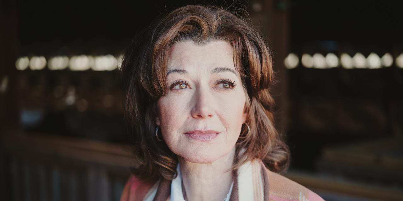 WSJ's tweet card. Amy Grant and her family will regain control of the downtown Nashville church founded by her great-grandfather, according to a settlement approved by a Tennessee state court.