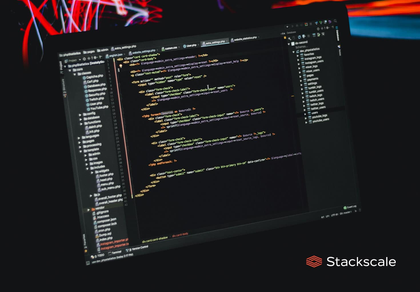 StackScale_ES's tweet card. PHP-FPM es la implementación alternativa de PHP FastCGI, con características adicionales que son realmente útiles para sitios web de alto tráfico.