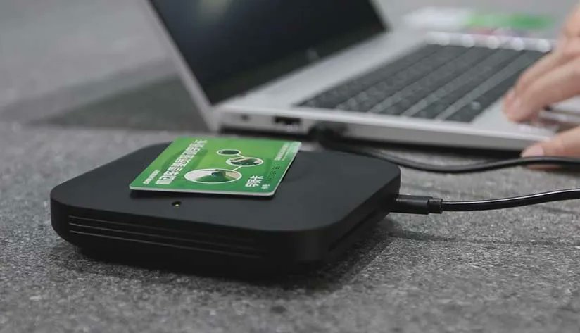 theRFIDLabel's tweet card. This guide details how does the R1 RFID reader work, key features, application scenarios, and how to use it correctly.
