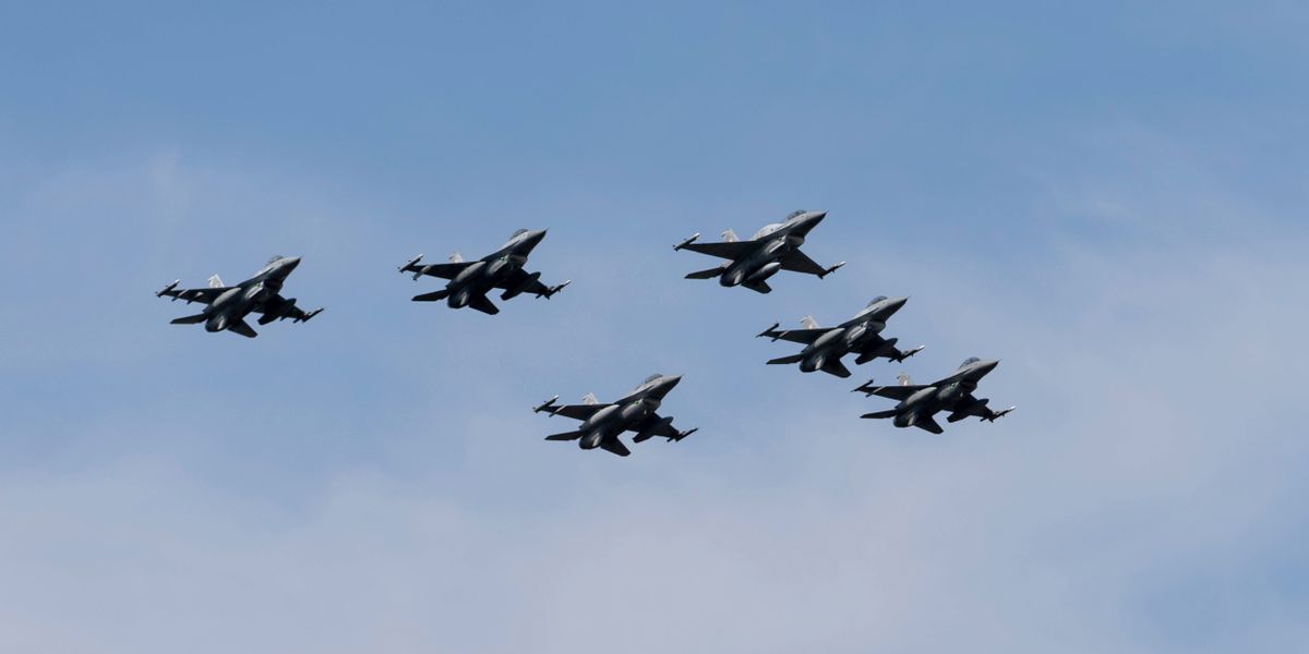 SPIEGEL_English's tweet card. Russia has continued to provoke NATO and the EU. The drone incursion into Polish airspace earlier this month has Western leaders scrambling for answers. Putin, meanwhile, has made it clear he won't...