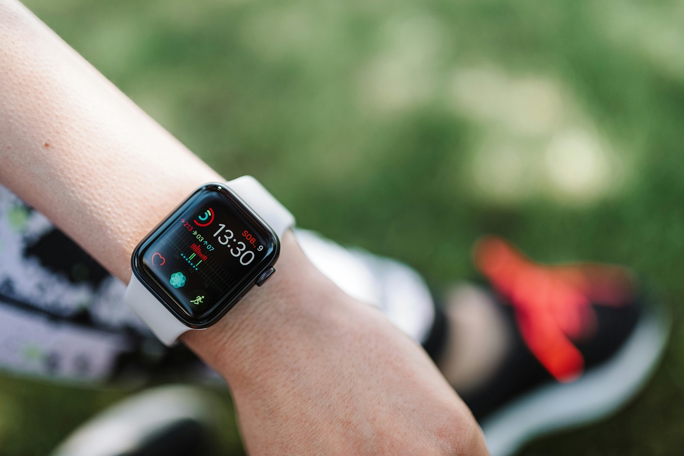 cruntrix's tweet card. Is the OnePlus Watch 2 just another Android smartwatch or a serious rival to Galaxy Watch and Pixel Watch in 2025? Emma Lane dives into real-world testing to find out.