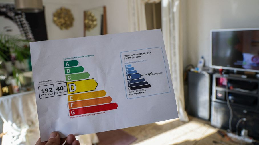 jplarger's tweet card. Obligatoire pour la vente ou la location d'un logement, le fameux diagnostic de performance énergétique est aussi au cœur de certains abus. Le nombre de ces DPE est désormais fixé à 1 000 par an et...