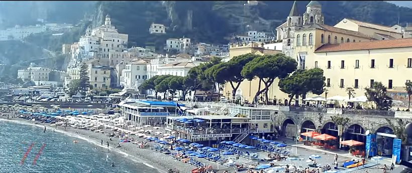 ItalyTravel's tweet card. Campania sightseeing popular southern Italy vacation ideas Amalfi Coast, Capri, Pompeii, Naples. Click ItalianTourism.us Campania travel guide