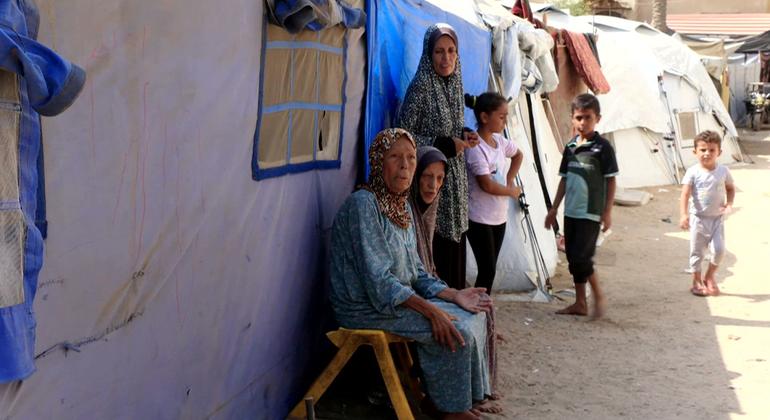 UN_News_Centre's tweet card. UN Secretary-General António Guterres has urged Israel and Hamas to “fully abide” by the ceasefire and hostage release deal, calling it a “desperately needed breakthrough” that must mark “the...