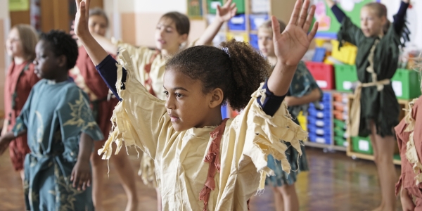 tes's tweet card. An academy trust chief, teachers and subject leads are part of a new expert panel tasked with giving all pupils access to a ‘high-quality cultural education’