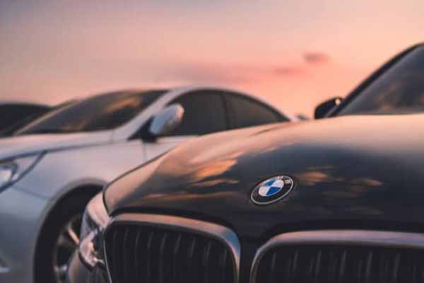 autoevtimes's tweet card. The successful strategy of global DevOps centers was commended by Alexander Buresch, CIO of BMW Group, who also expressed optimism