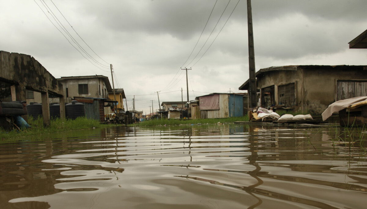 tomiadesina_'s tweet card. The city has always faced issues with urban flooding, due to its coastal and low-lying areas being affected by blocked water flow. There doesn’t seem to be a solution on the horizon for many Nigeri...