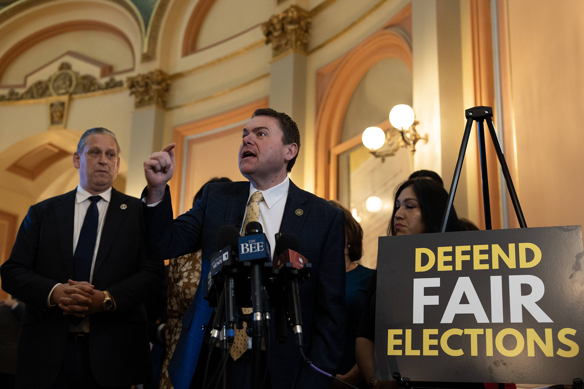 CalMatters's tweet card. Texas and President Donald Trump struck first in a gerrymandering battle that could tilt the 2026 midterms. That puts California Republicans in a bind as they contest Gov. Gavin Newsom's redistrict...