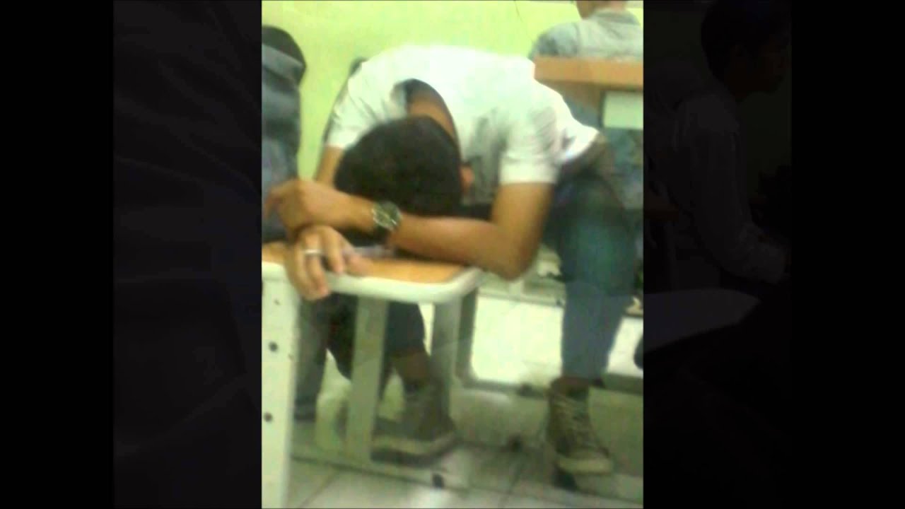 _Android67's tweet card. Saat kelas Android tertidur