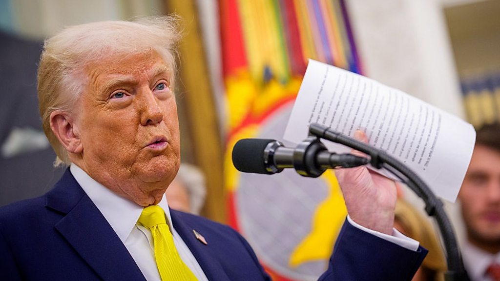 Al24newsEnglish's tweet card. AL24 News - Trump Says Putin and Zelensky Not Ready for Talks but Hints at Upcoming Shift - International Relations