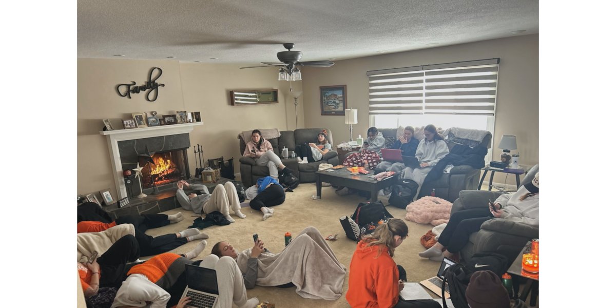 INTechWBB's tweet card. It was a goal all season to make it to Sioux City and on their trip into town for the tournament, winter weather left the women’s basketball team from Indiana Tech in Fort Wayne, Indiana stranded on...