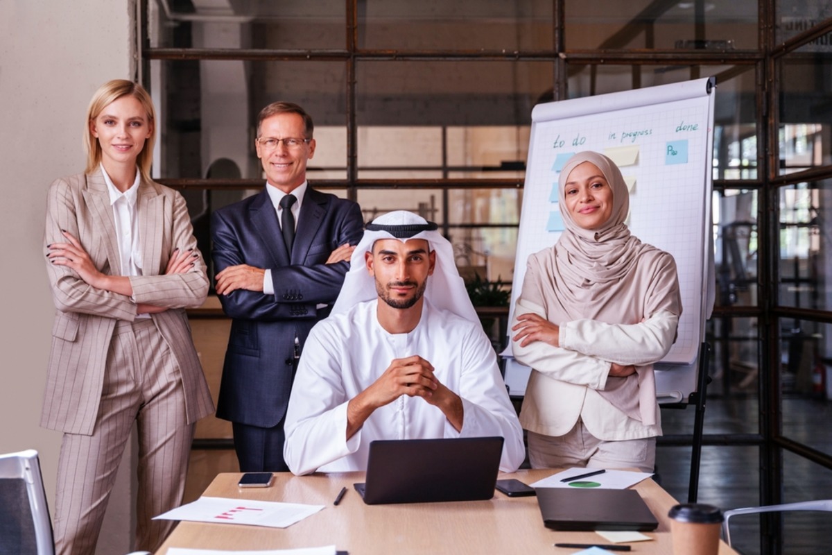 theworkersright's tweet card. Discover why the United Arab Emirates has become the go-to destination for international job seekers. Deel's Global Hiring Report, revealing the UAE's commitment to diverse industries,