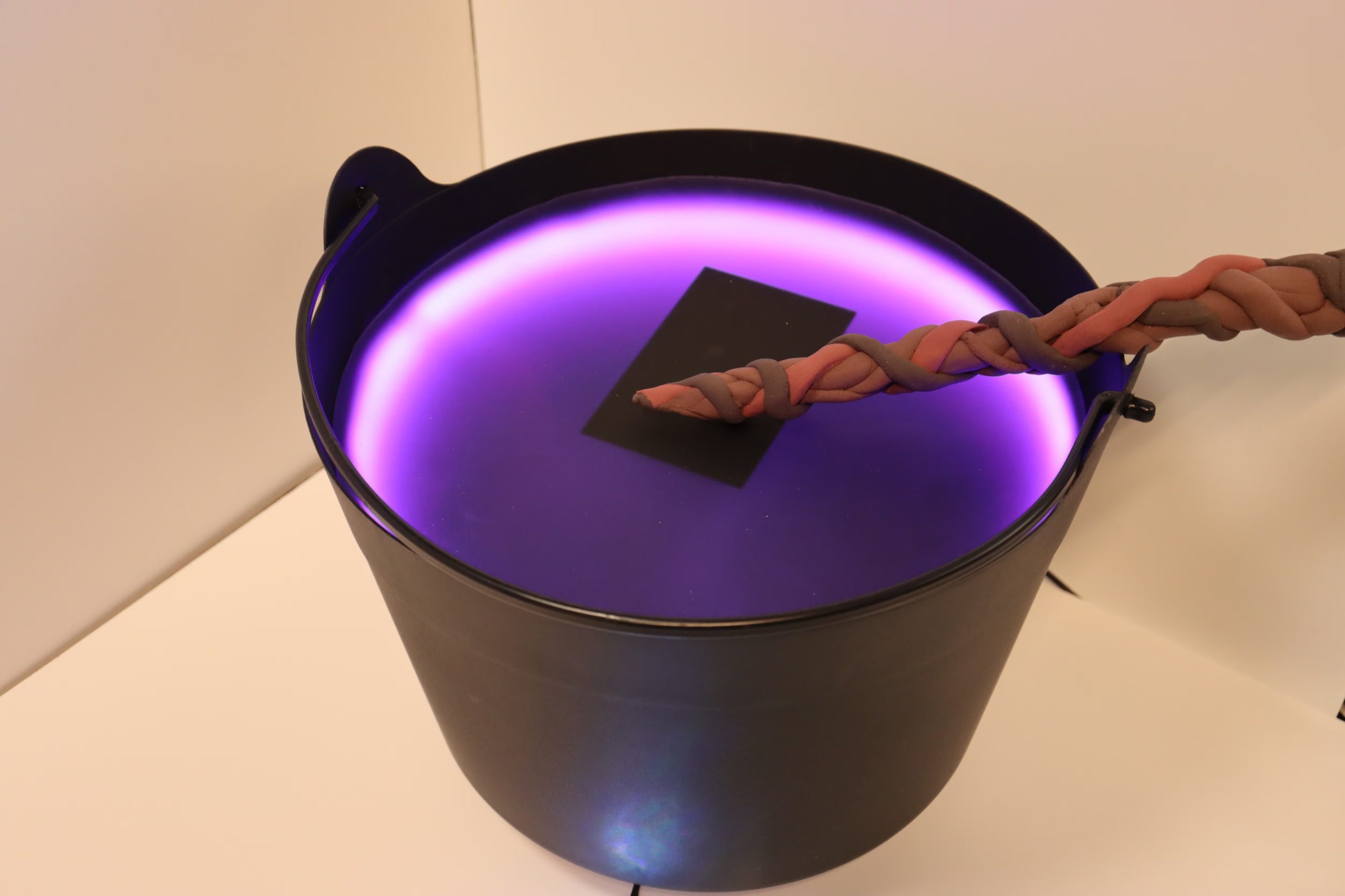 Radio_Azureus's tweet card. The large, bubbling cauldron is a classic mainstay in our Halloween decorations as it evokes imagery of devious witches and their mysterious concoctions. Fed up with this being a mere display...