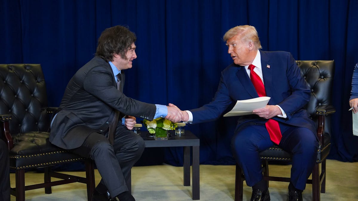 lessentielde's tweet card. Nach vier Tagen Verhandlungen in Washington sichert ein Abkommen über 20 Milliarden Dollar Argentiniens Zentralbank neue Dollar-Reserven.