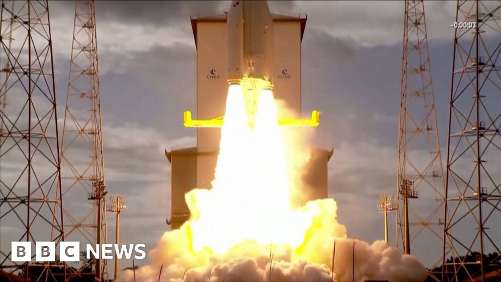 _tech_new's tweet card. The vehicle set off from a launchpad in French Guiana on a demonstration mission.