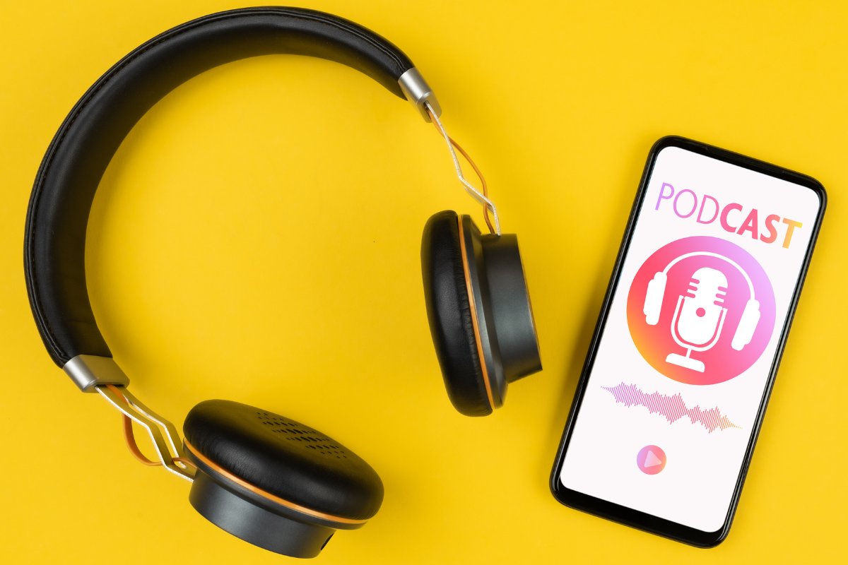 AndroidGuias's tweet card. Guía completa con las mejores apps Android para escuchar podcasts. Compara funciones, precios y ventajas. Elige la que más te guste.