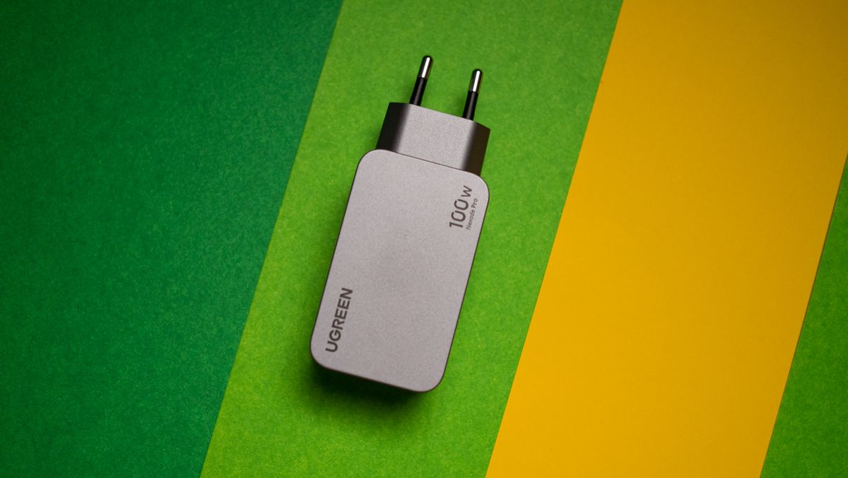 TferThomas's tweet card. You need to upgrade to UGREEN's 100W Nexode Pro 3-port charger.