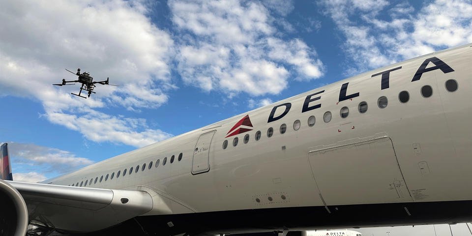 TechNexus's tweet card. TechNexus-backed Mainblades reduces the time it takes to inspect airplanes.