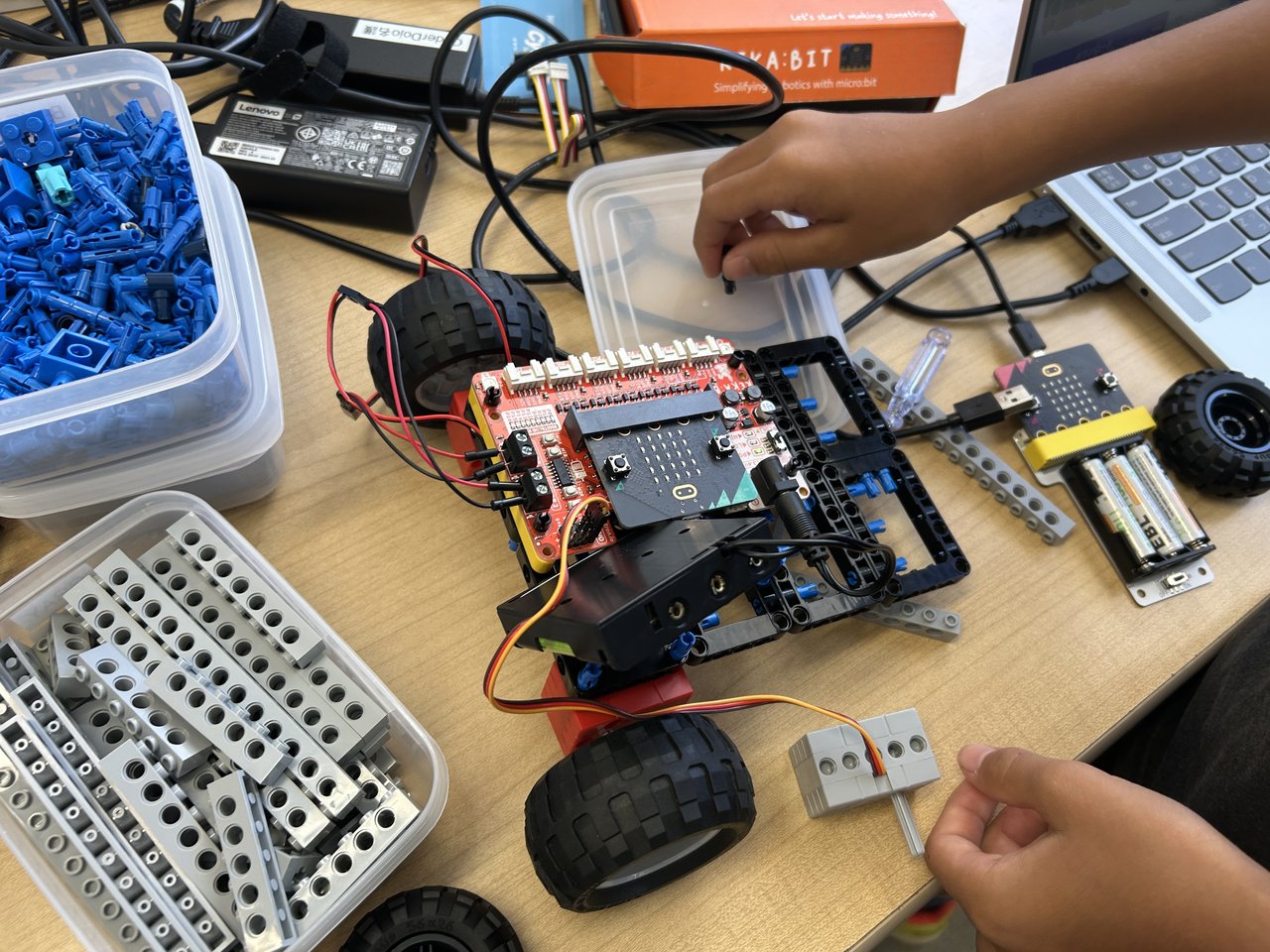 mathcafe_japan's tweet card. # Slack workspace CoderDojo at OIST shares event details in its slack workspace. https://coderdojo-oist.slack.com/ Everyone who will be participating in the event is encouraged to do so. If you do...