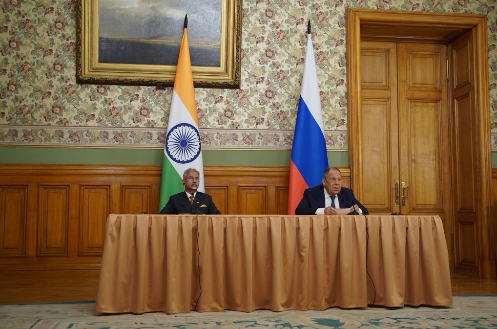 SAVoices's tweet card. India and Russia are taking strides to establish a more durable and diverse economic relationship, focusing on payments, logistics, and market access.