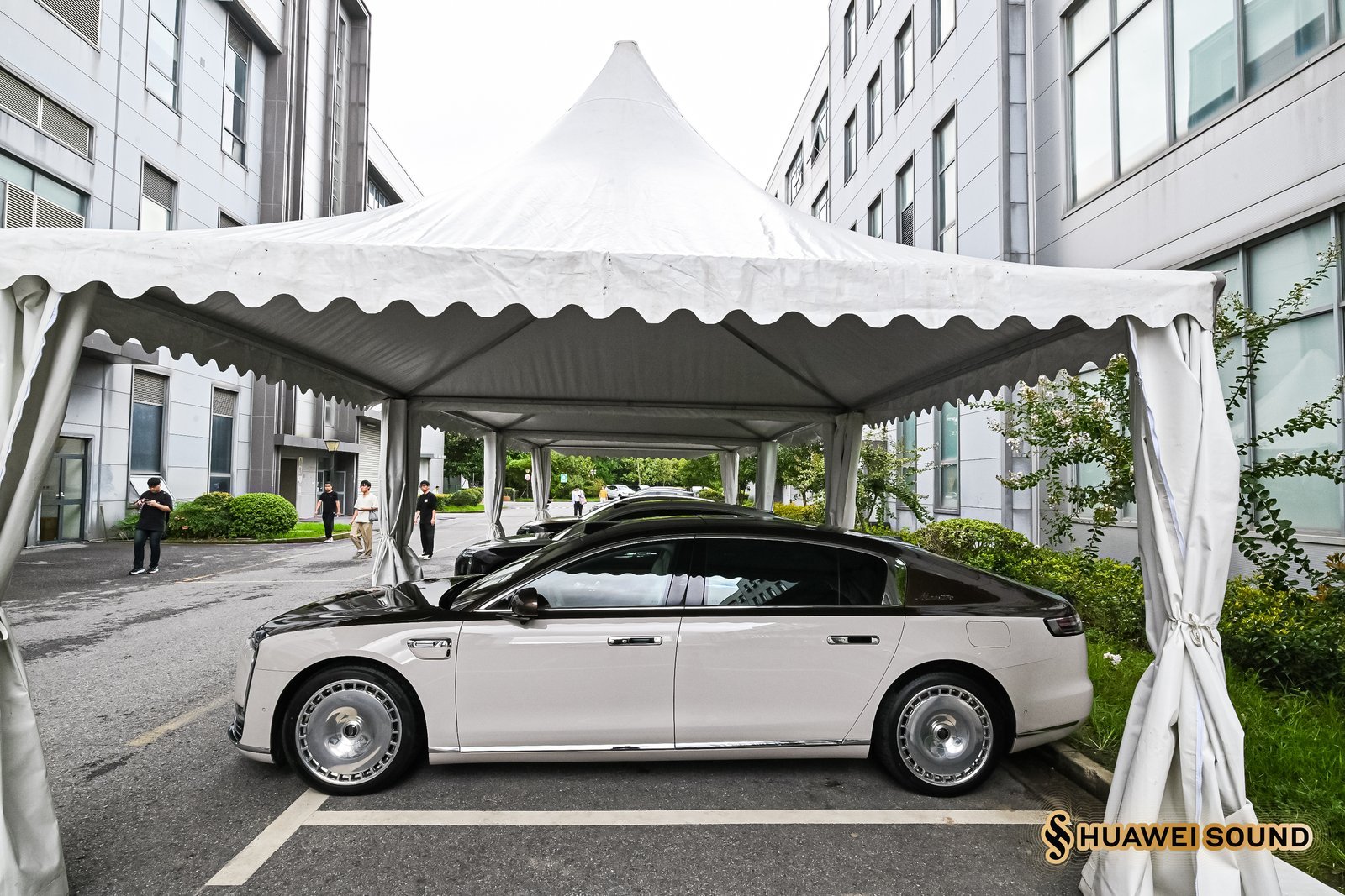 TechForge_Media's tweet card. Examining how cloud computing infrastructure supports Huawei's automotive audio development, from R&D simulations to real-time sound processing in connected vehicles.