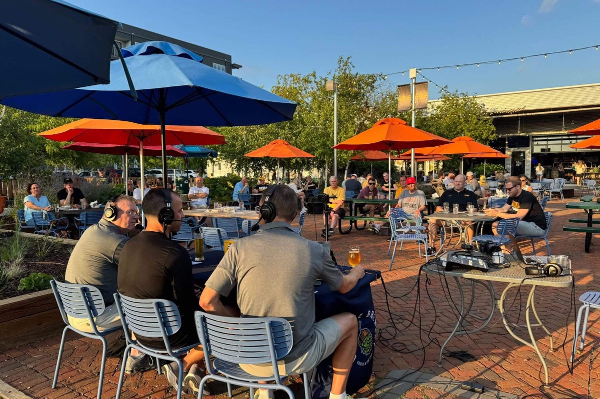 ScottDochterman's tweet card. On the way from Iowa City to Madison are markers of beer’s past and vibrant present and the role football plays in holding it all together.
