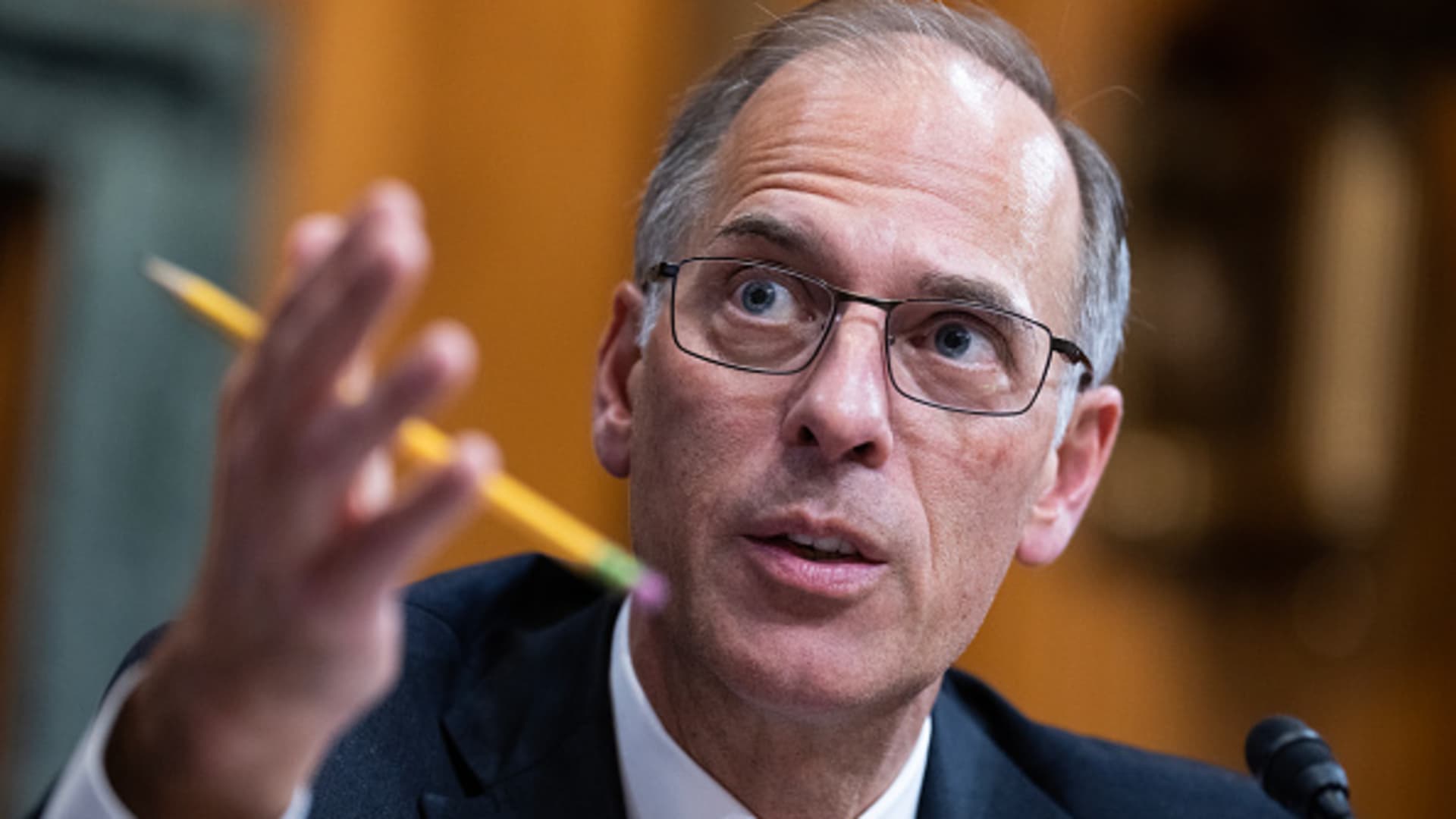 hgomezgo's tweet card. The economy is doing "exceptionally well," said Moody's Analytics chief economist Mark Zandi. But he sees headwinds under the new administration.