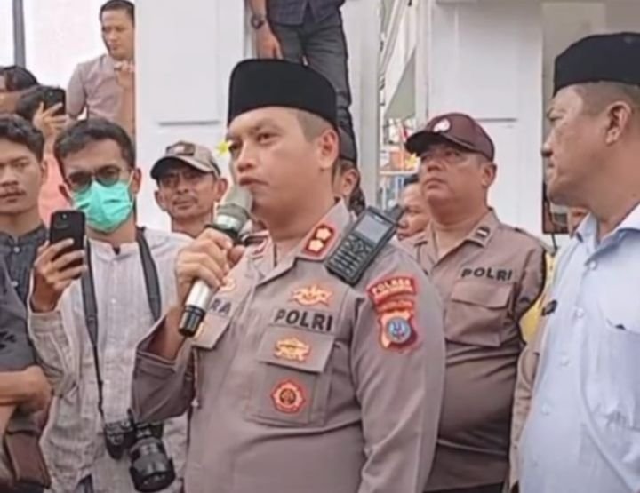 officialbitv's tweet card. PADANGSIDIMPUAN Kapolres Padangsidimpuan, Polda Sumatera Utara, mengonfirmasi bahwa saat ini pihak kepolisian tengah menahan empat orang