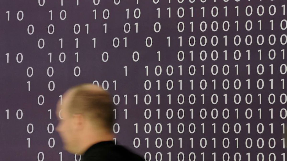 Bitkom_Bildung's tweet card. Welche Verantwortung tragen Softwareentwickler für die gesellschaftlichen Veränderungen, die sie vorantreiben? Die Antwort ist komplex