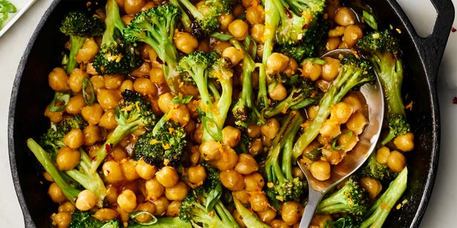 Delish's tweet card. Skip the dirty dishes.