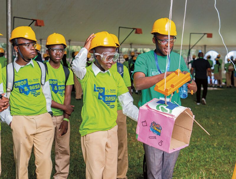 Siliconeer's tweet card. Participants at the Tech Challenge in Kisumu, Kenya.