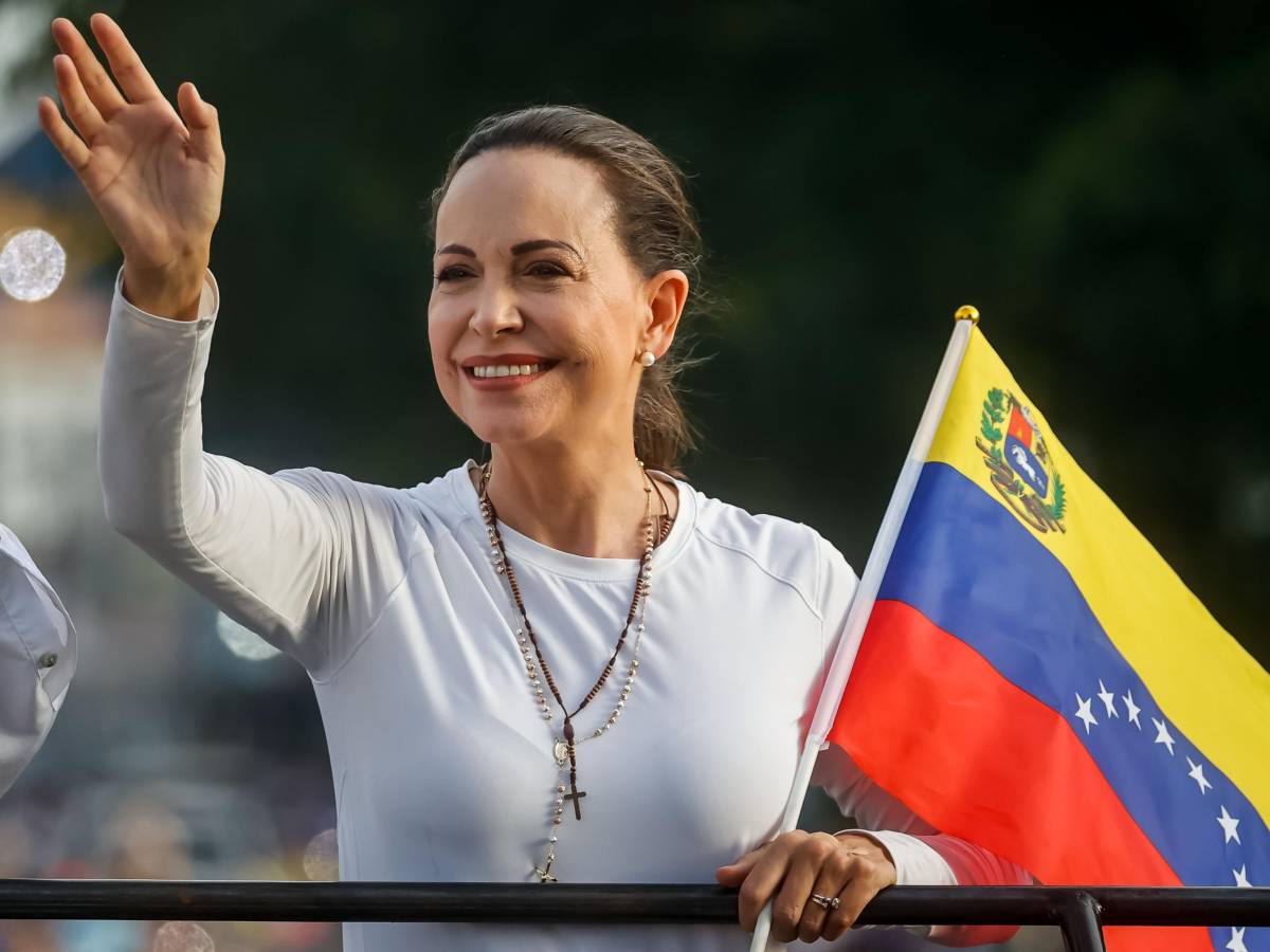 BlockChainCaffe's tweet card. L'attivista è stata premiata "per il suo lavoro nel promuovere i diritti democratici del popolo venezuelano e la sua lotta per raggiungere una transizione giusta e pacifica dalla dittatura alla...