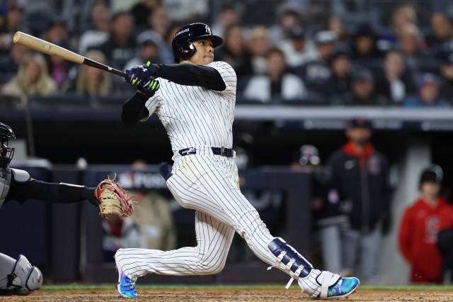 NYDNSports's tweet card. The outfielder chose the Mets out of the many big-moneyed suiters, coming to terms with the Amazins’ on a 15-year, $765 million contract on Sunday, one night before the start of baseball̵…