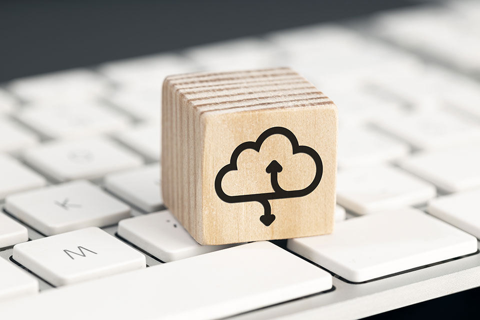 CanCloudBackup's tweet card. what exactly is cloud computing, and is it the right solution for your needs in 2025? Let's break it down in plain terms and explore its benefits, applications, and why it's the future of data...