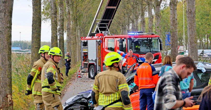 Slachtoffer bevrijd uit auto na ongeval in Zuidplas