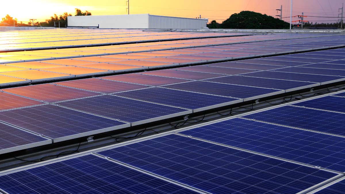 mohangu04491462's tweet card. Brazil’s distributed solar capacity hits 40 GW by June 2025, driving 43% of new power additions and transforming the energy mix.