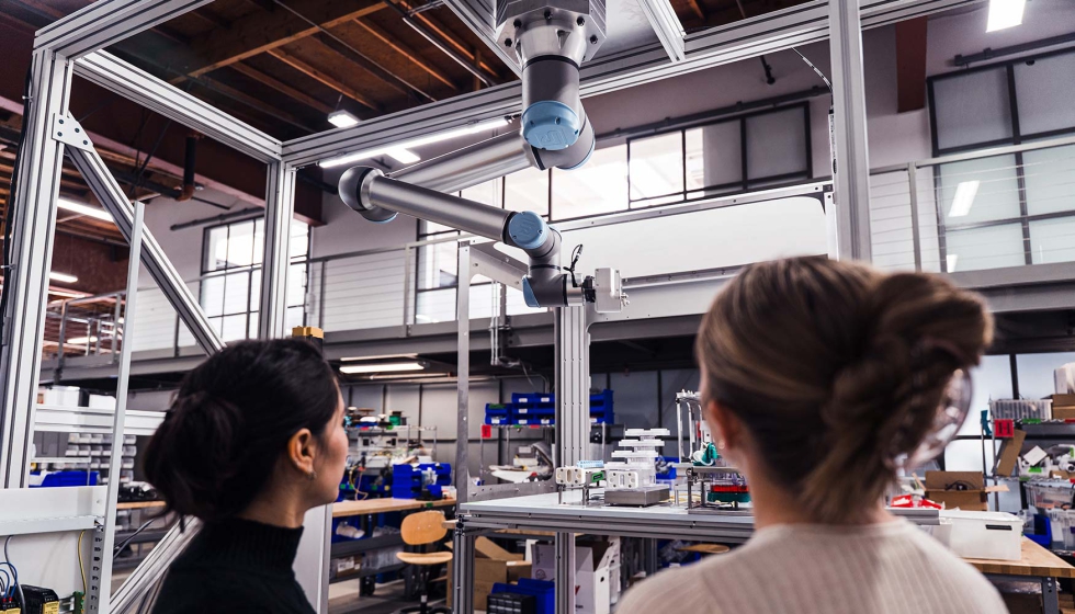 int_farmacia's tweet card. Multiply Labs ha colaborado con Universal Robots para desarrollar la primera solución con robots colaborativos para fabricar terapias celulares y génicas...