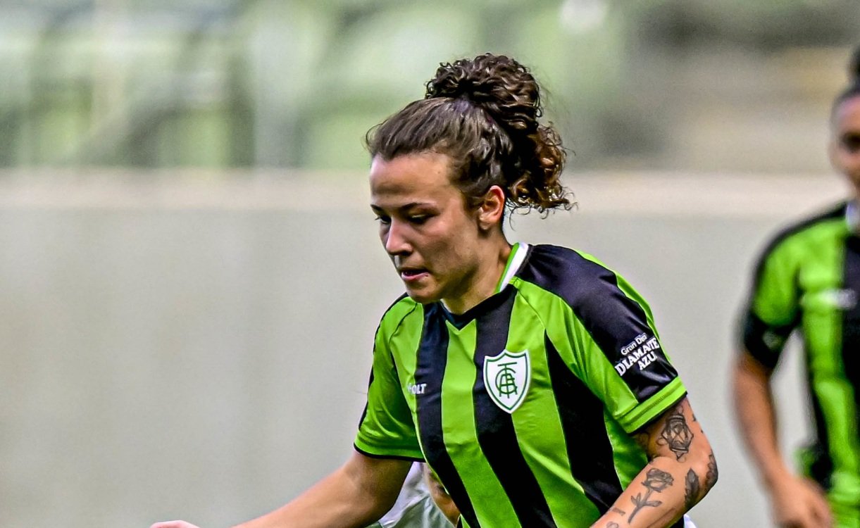 cunhasofias's tweet card. Meio-campista do América, Rafa Levis fechou acordo para reforçar o time feminino do Cruzeiro a partir de 2026