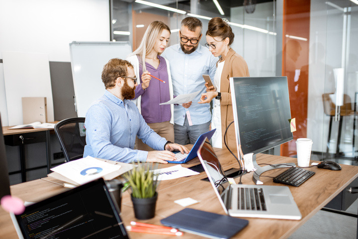 FuseWorkforce's tweet card. Learn how to build a data-driven business case for HR tech, align it with company goals, and secure buy-in from key stakeholders.